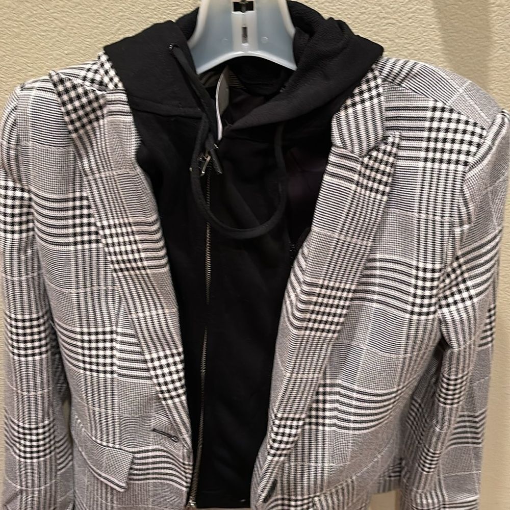 NWT Evereve woman's black and gray plaid zip up jacket blazer - Picture 3 of 10